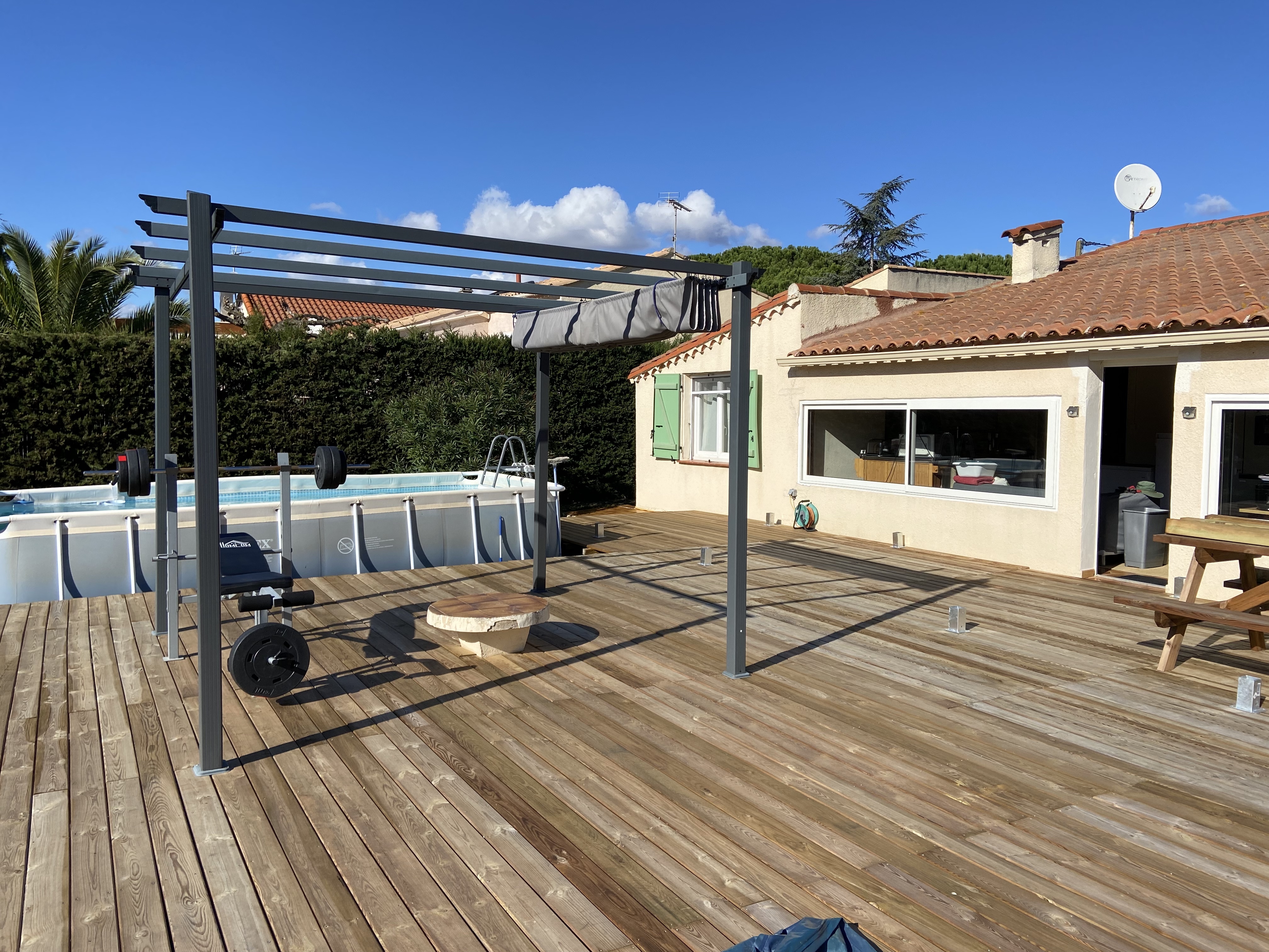 We completed the second 10m by 4m decking section and a 3m by 3m decking section in front of the pool.